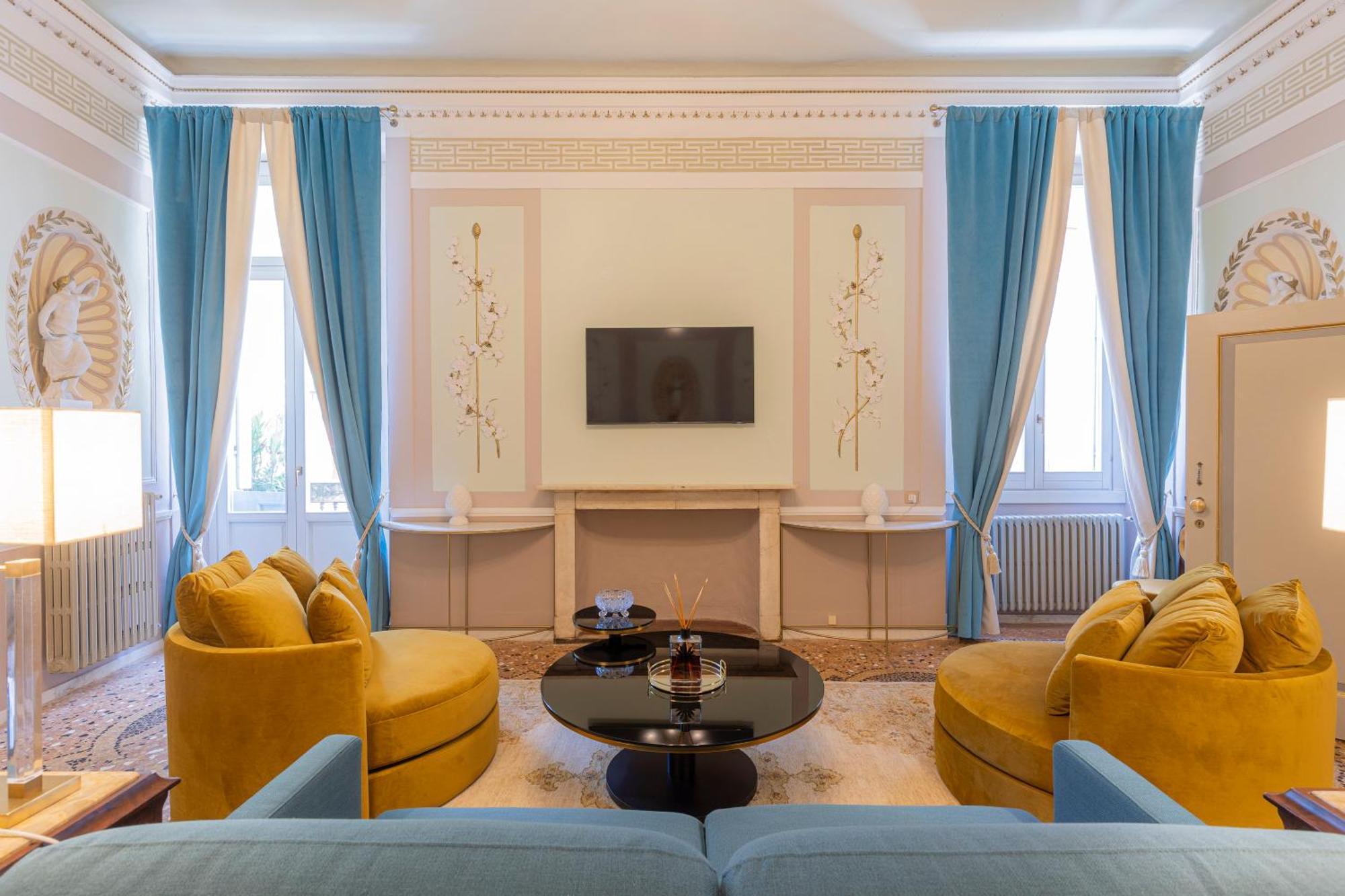 Corte Realdi - Palazzo Camozzini Verona Luaran gambar